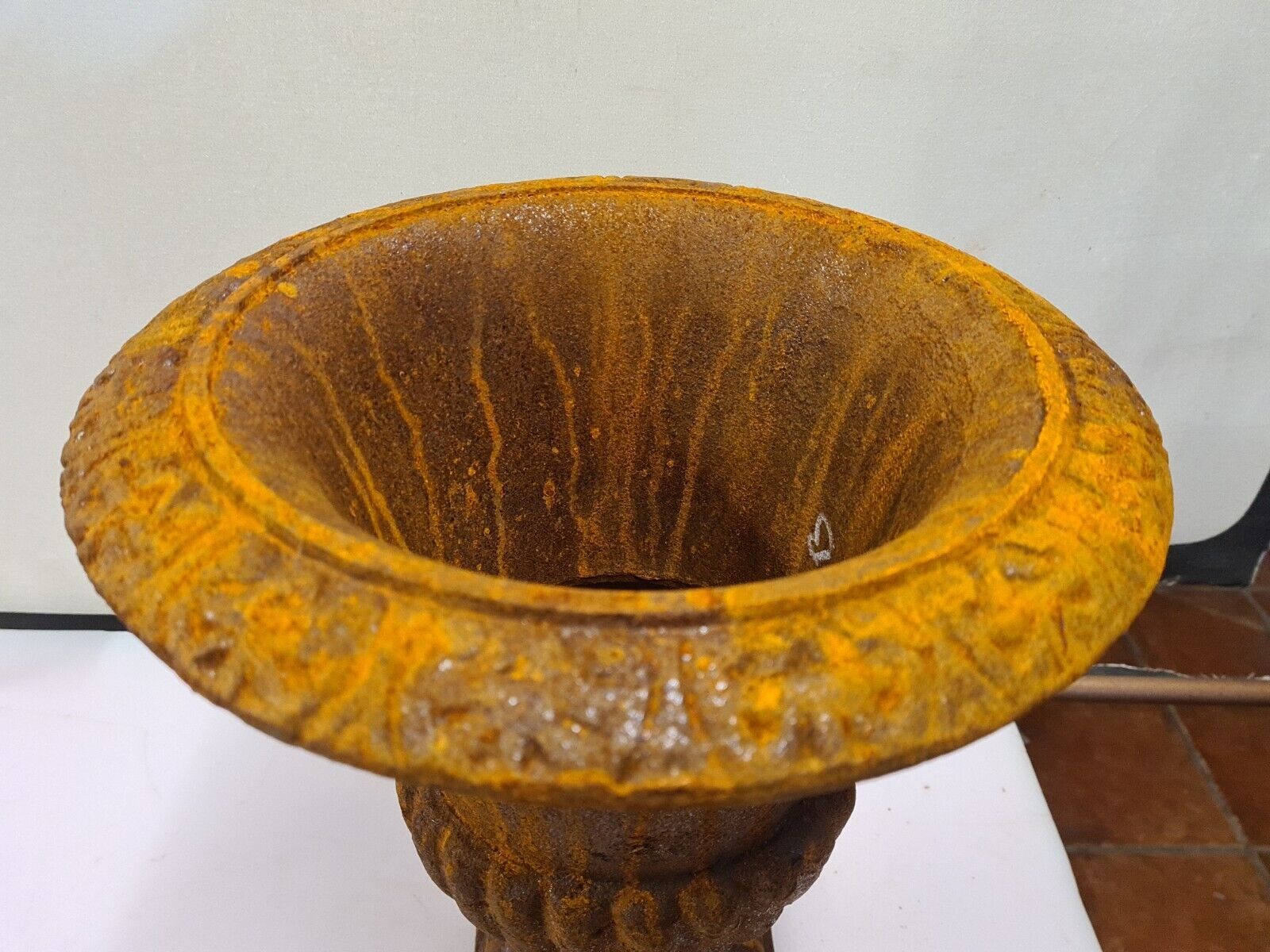 Medici cast iron vase