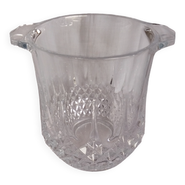Pineapple-shaped glass bottle cooler with facets