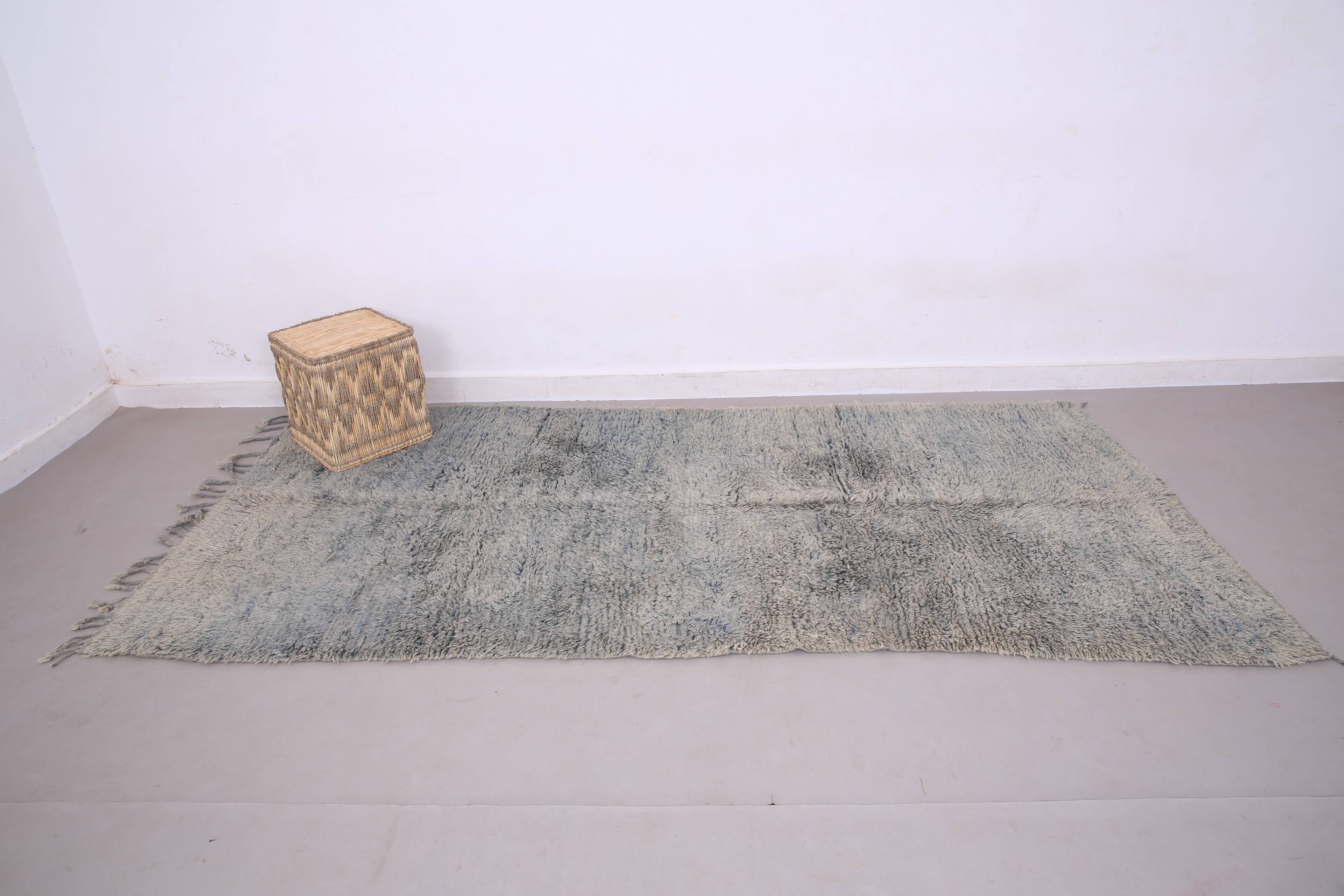 Pale Vintage Moroccan Rug 137 x 295 cm - Berber Wool Rug - Handmade Rug