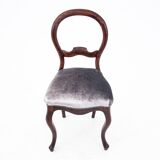 Table et 4 chaises en bois et tissu, Europe du Nord vers 1870