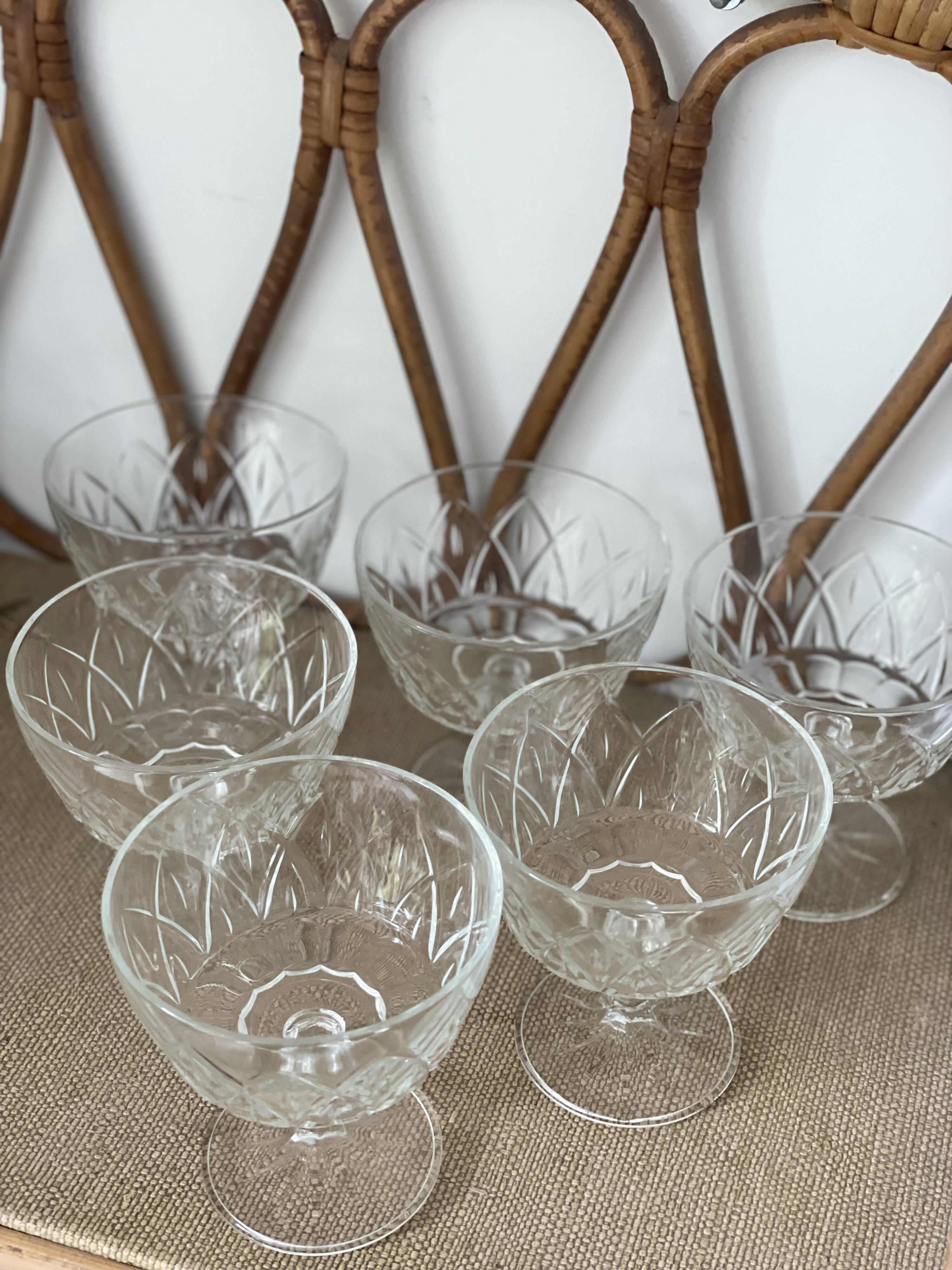6 glass champagne coupes