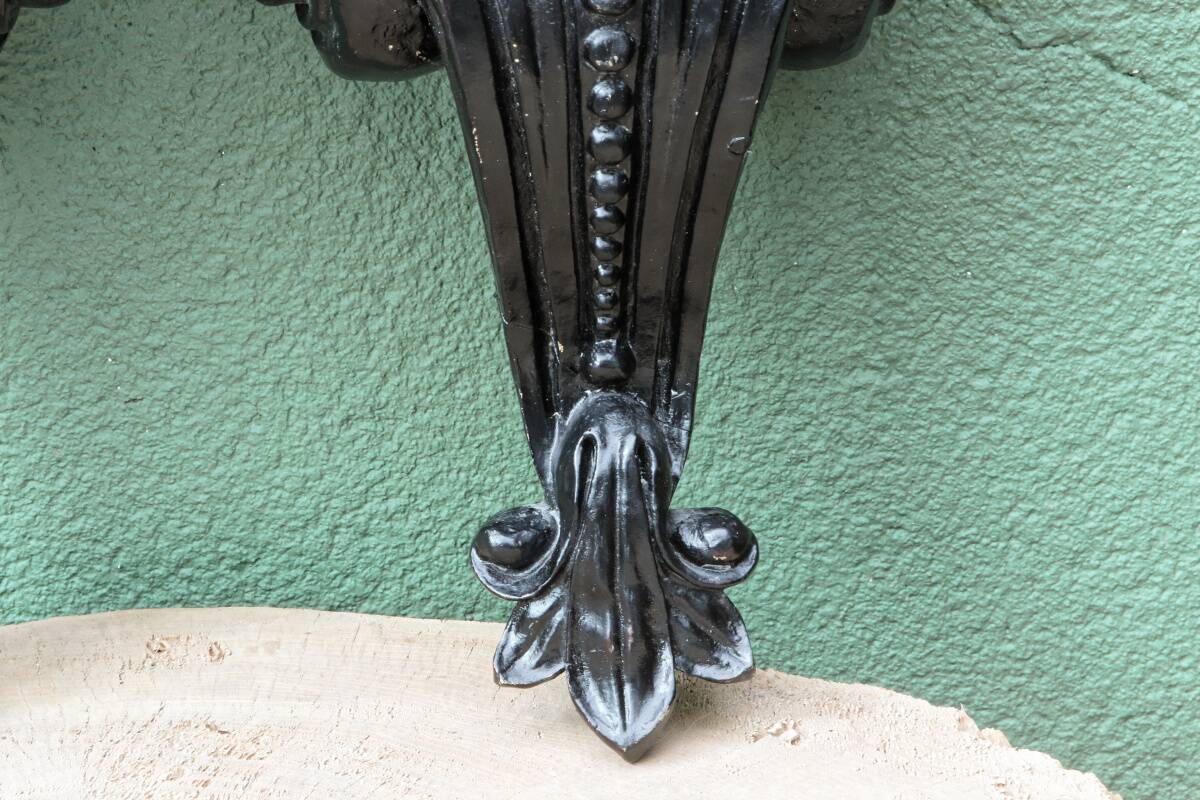 Pair of plaster wall brackets