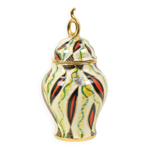 Vase à couvercle des - main