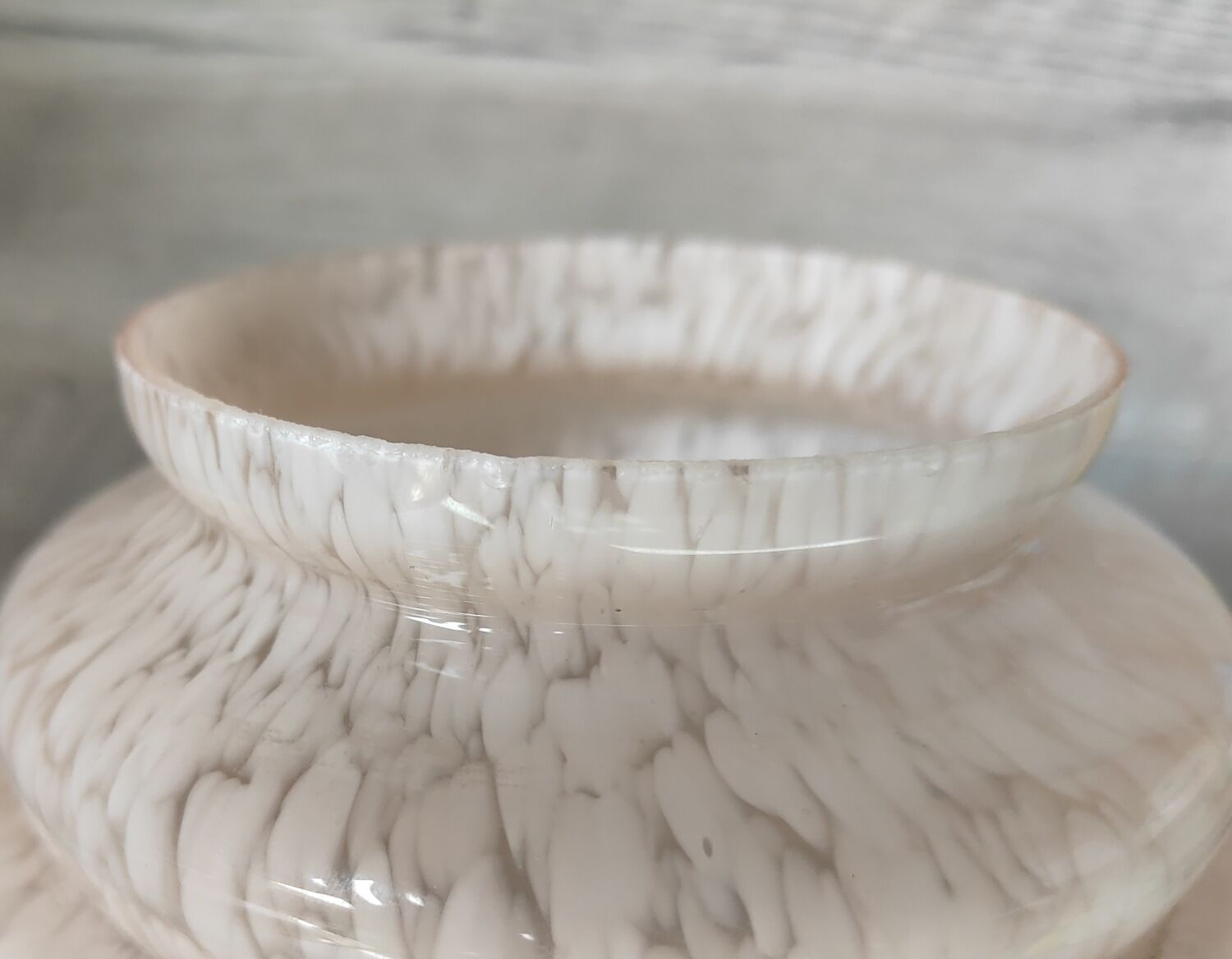 Lamp globe pink speckled glass