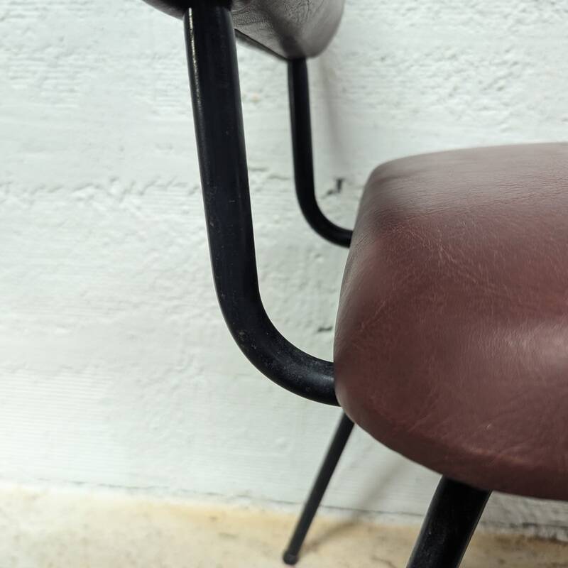 Vintage chair André Simard for Airborne