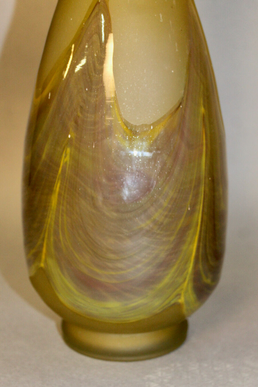 Long neck glass paste vase