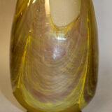 Vase en pâte de verre à long col