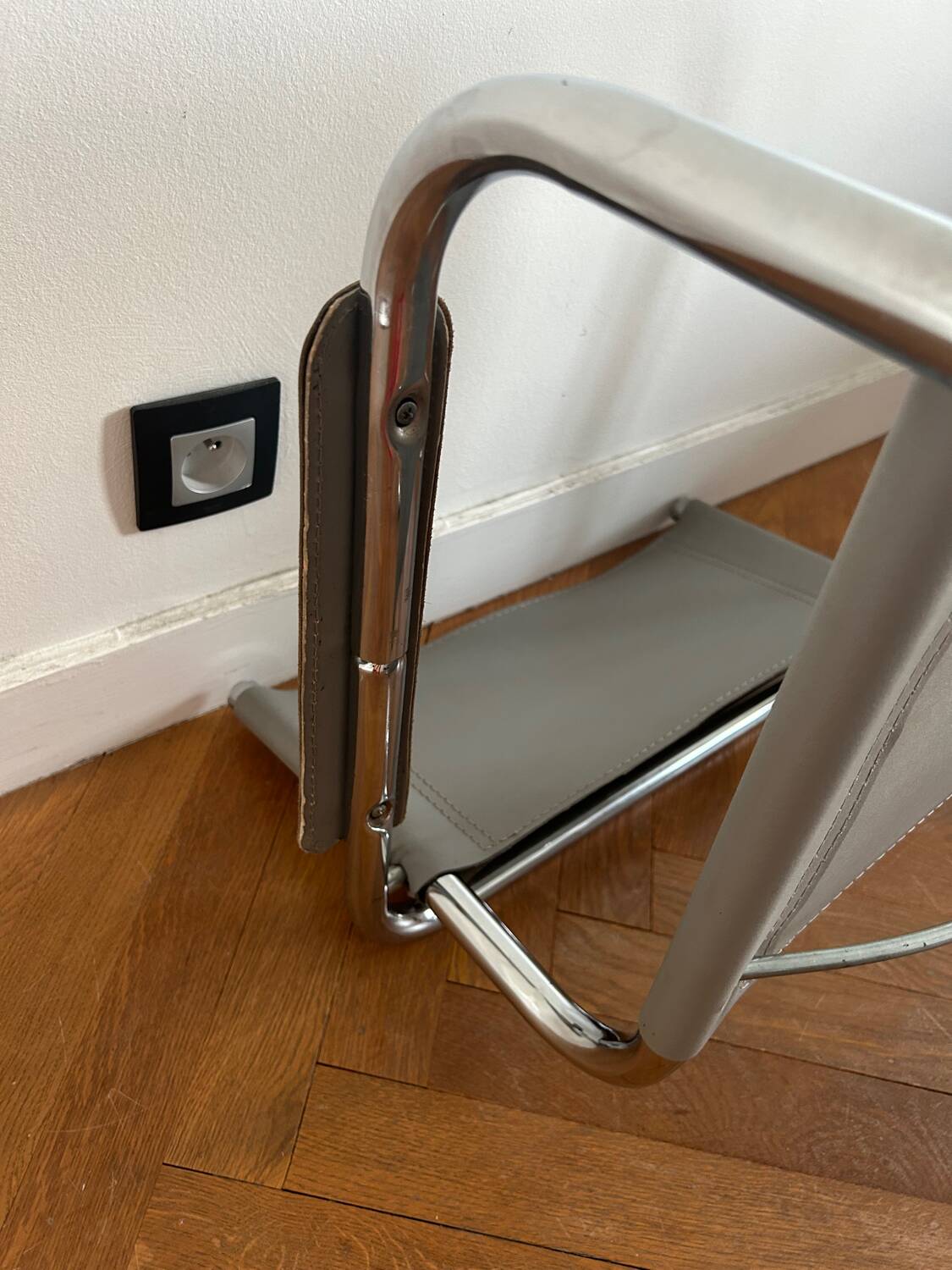 MG5 Grassi style chrome armchair