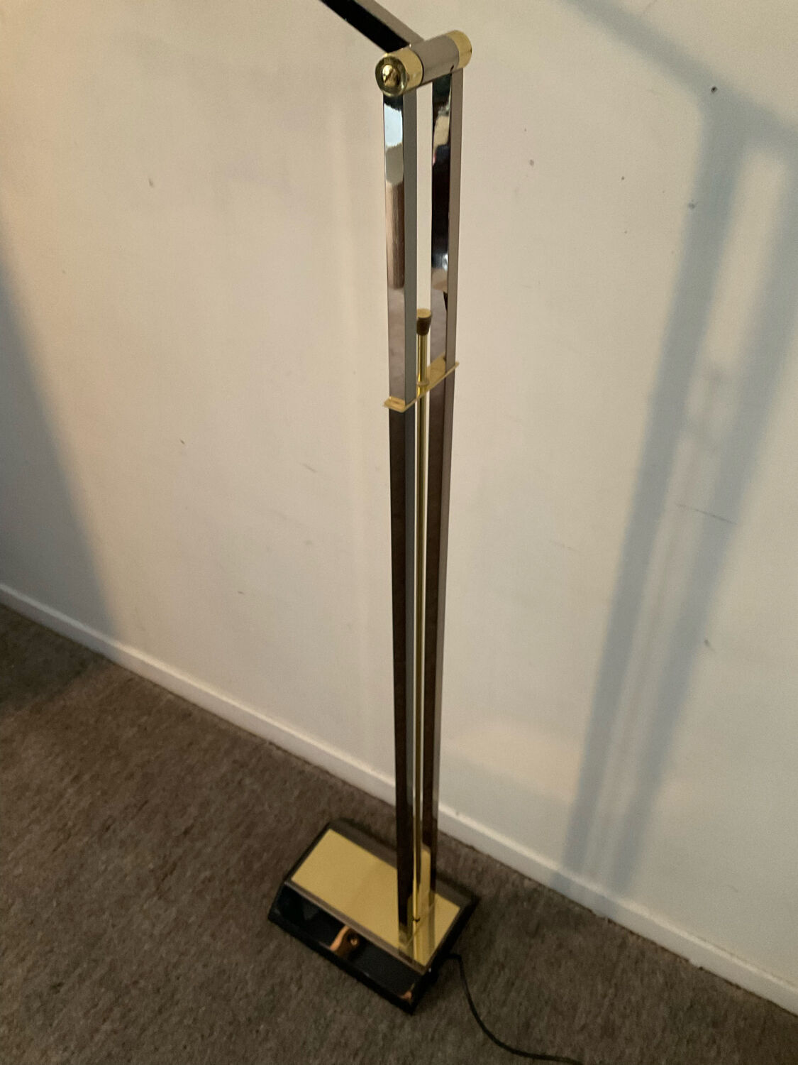 Golden Deknudt floor lamp from the 70s