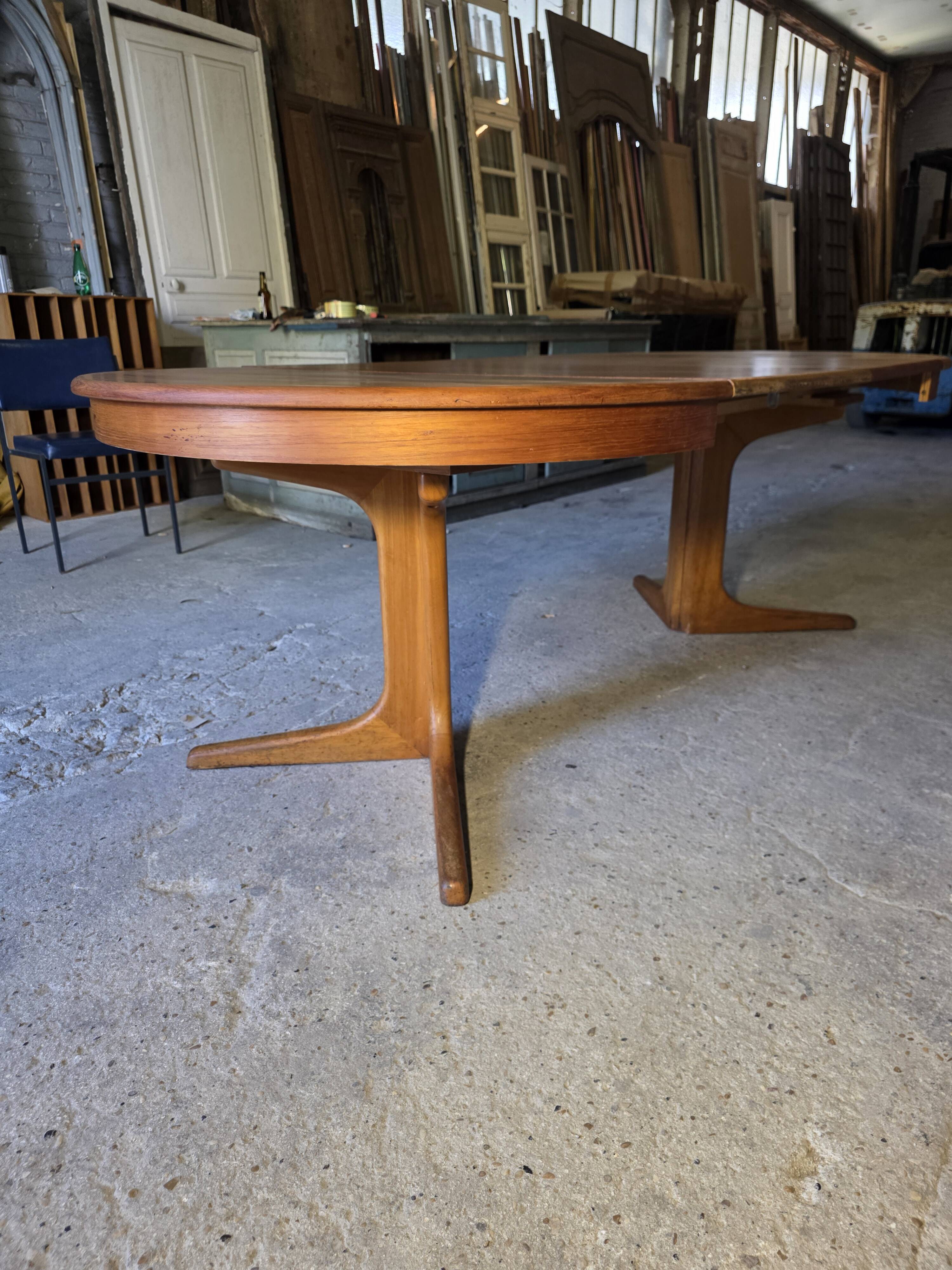 Table extensible Baumann en teck des années 60, (2 rallonges)