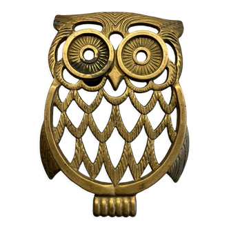 Old brass owl table mat