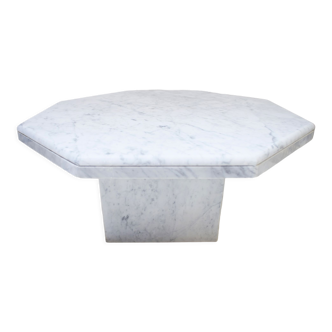 Octagonal vintage coffee table in Carrara marble 70s