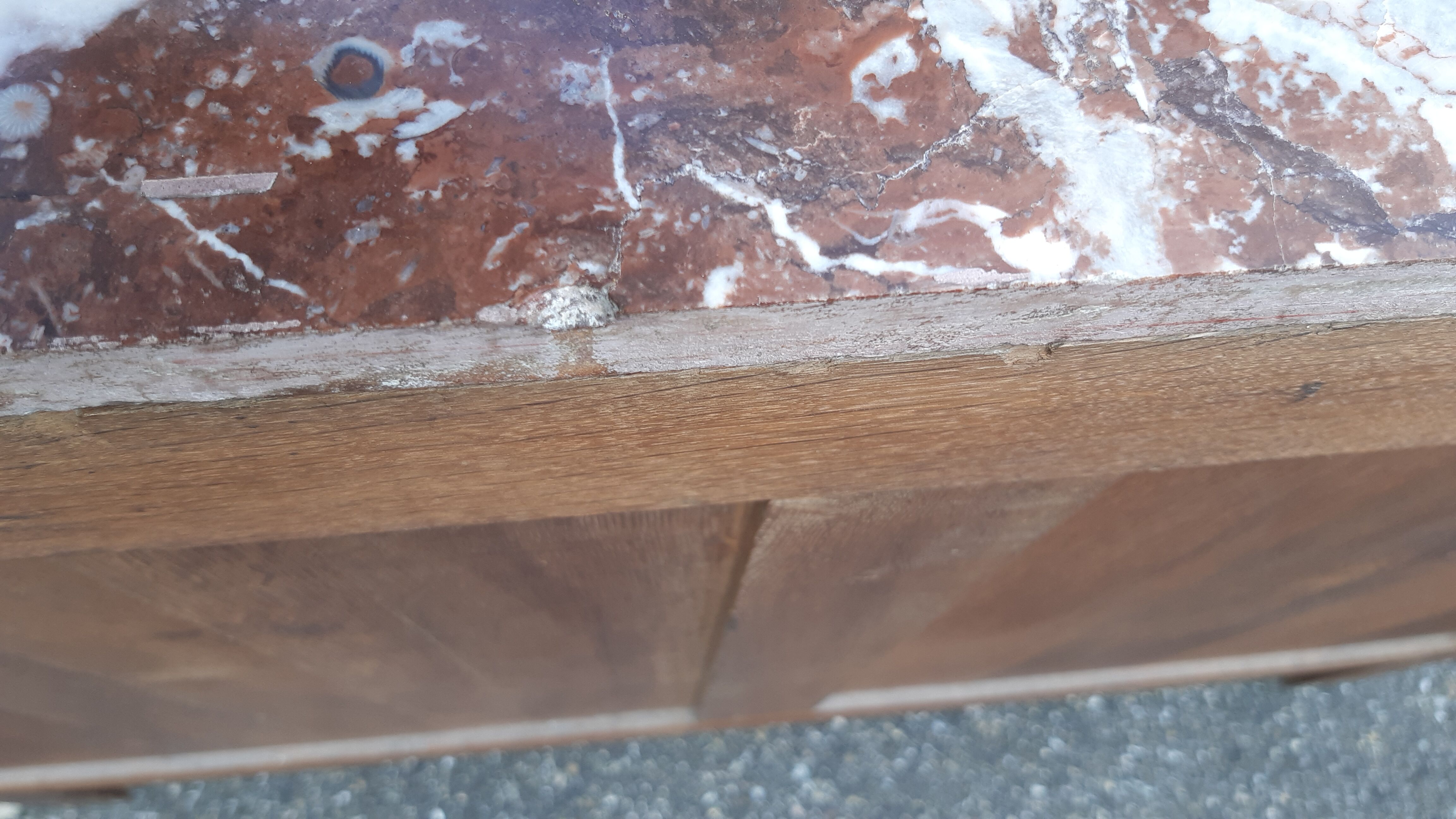 Antique chest of drawers