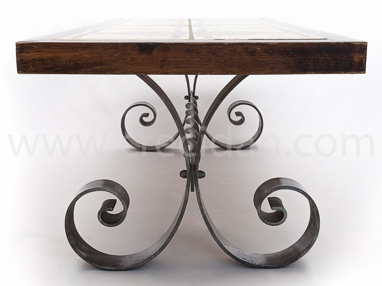 Table basse en céramique