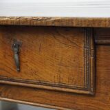 Table basse antique d'Europe du Sud du XVIIIe siècle
