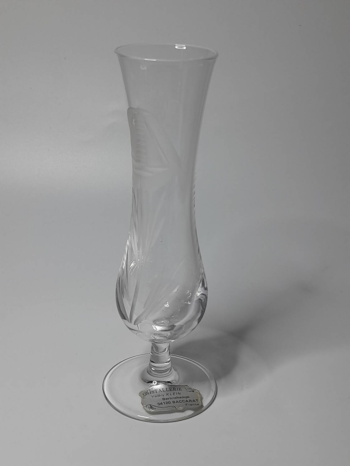 Vase soliflore en cristal taillé main - Valéry Klein, Baccarat