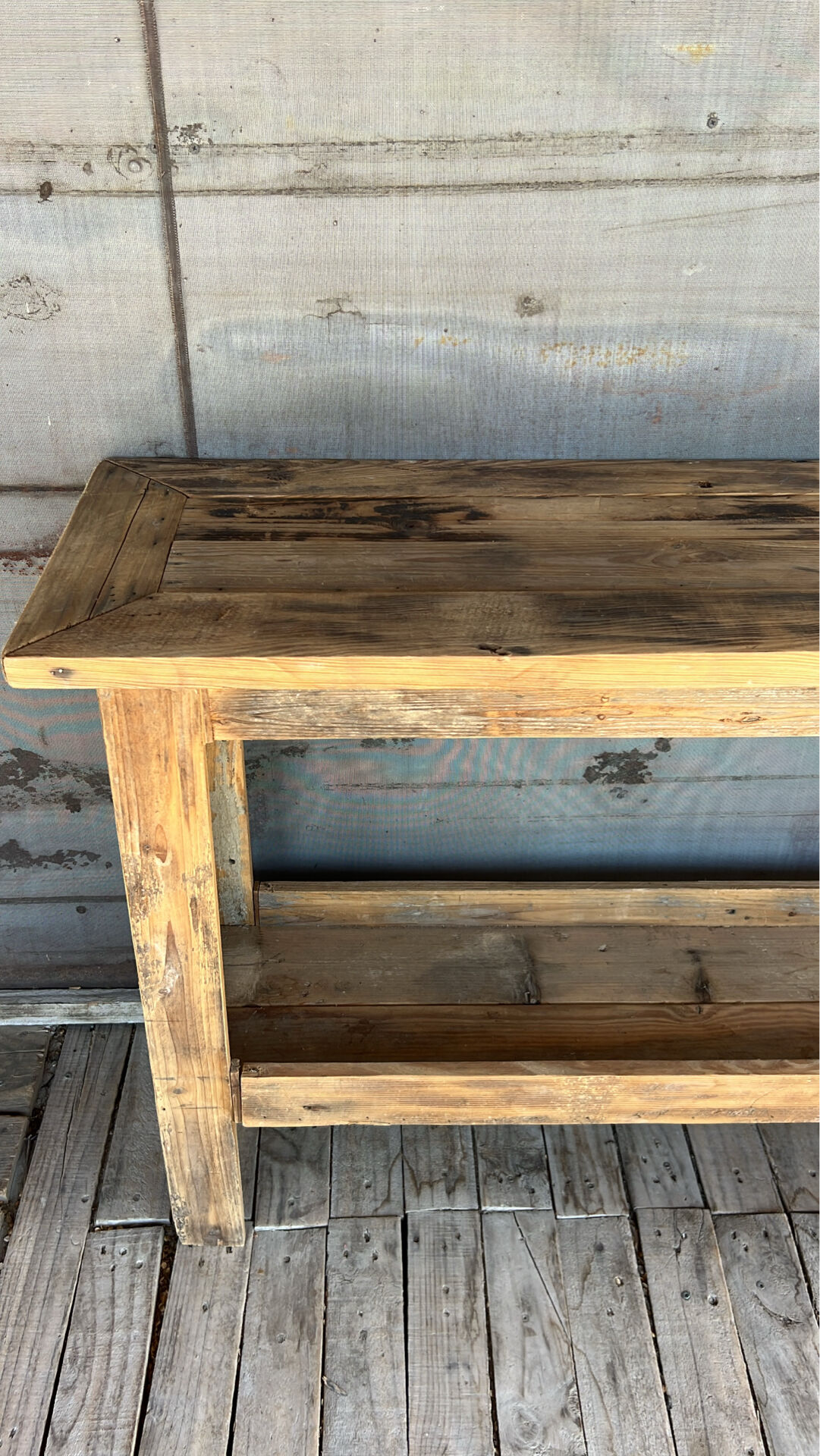 Ancienne console d’atelier