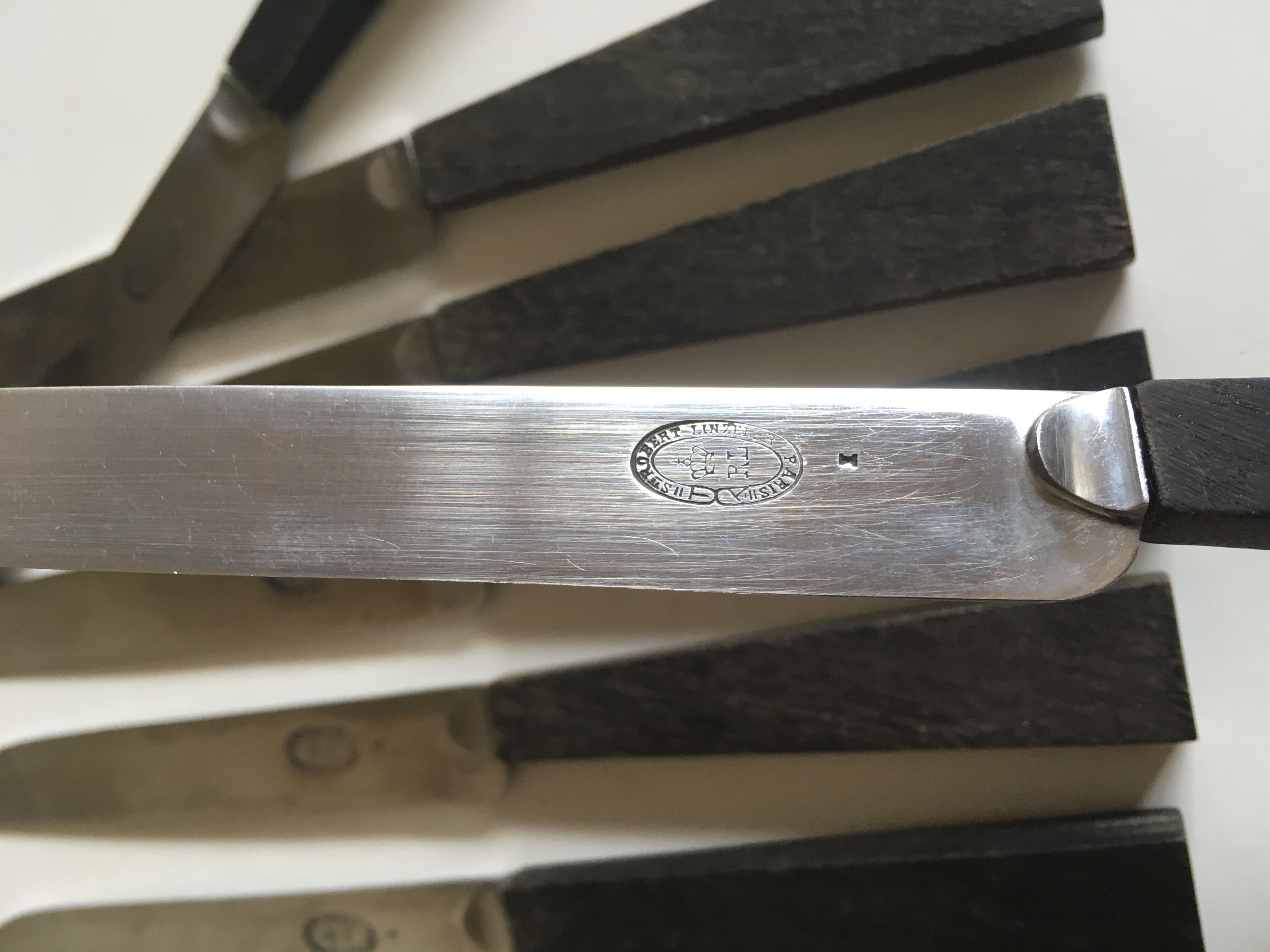 Set of 8 Art Deco knives in rosewood Robert Linzeler Paris