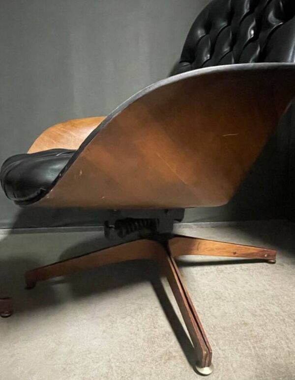 Iconique Fauteuil ''Mr. Chair'' & Ottoman – George Mulhauser pour Plycra