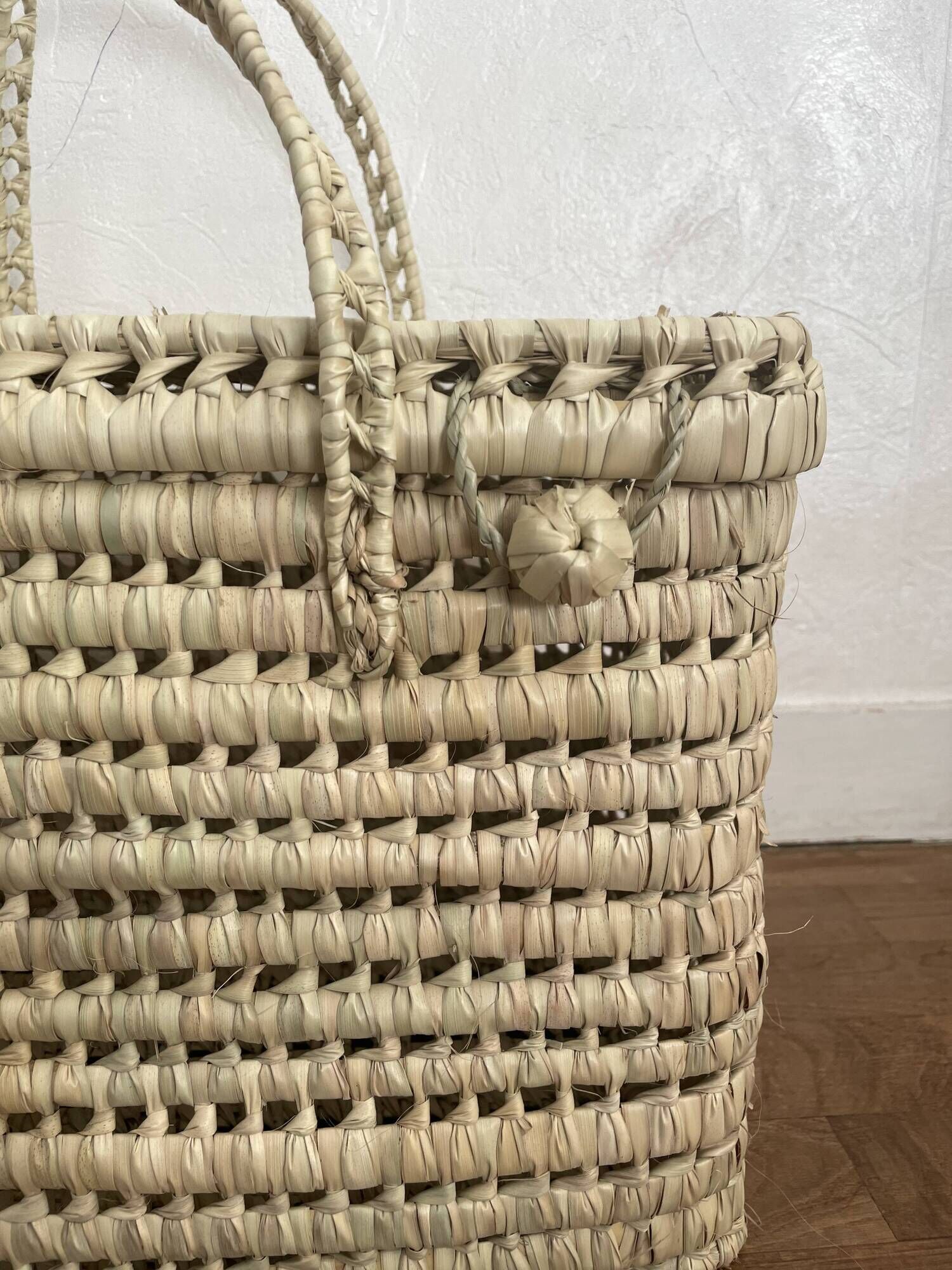 Storage chest trunk in woven doum natural fibers