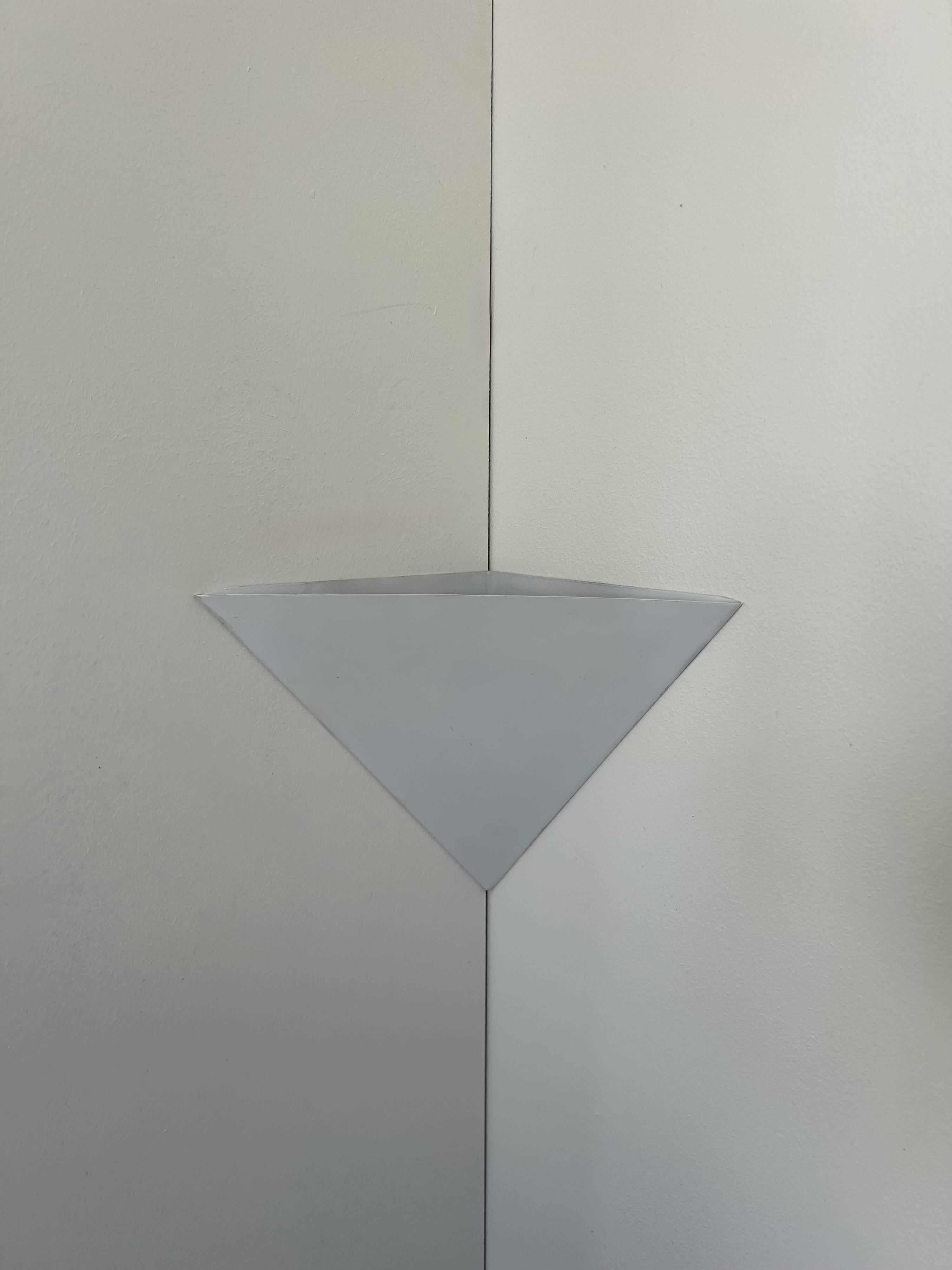Vintage corner wall light in white lacquered metal, France 1970