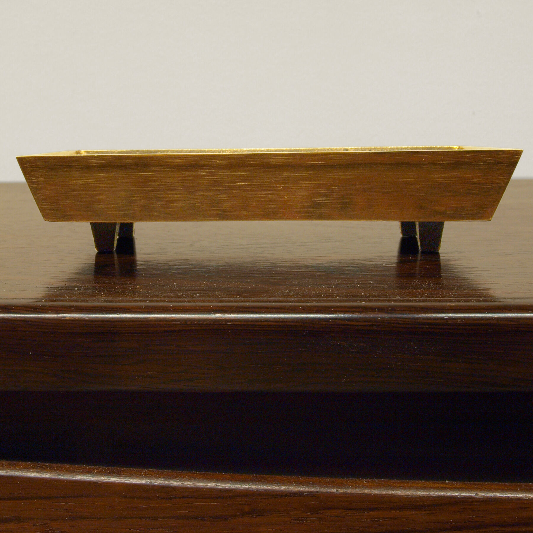 Alfieri Gardone's brutal bronze vacuum-pocket ashtray for Lauterbach