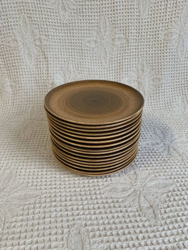 8 assiettes Longchamp en grès émaillé, 1970