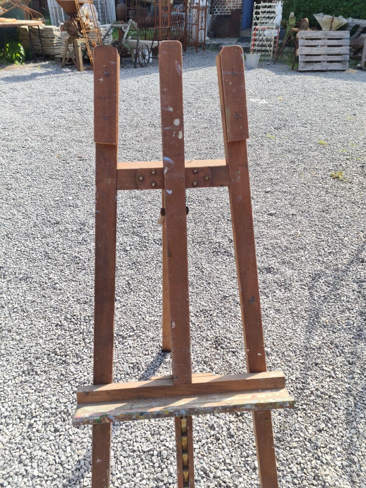 Wooden painter's easel