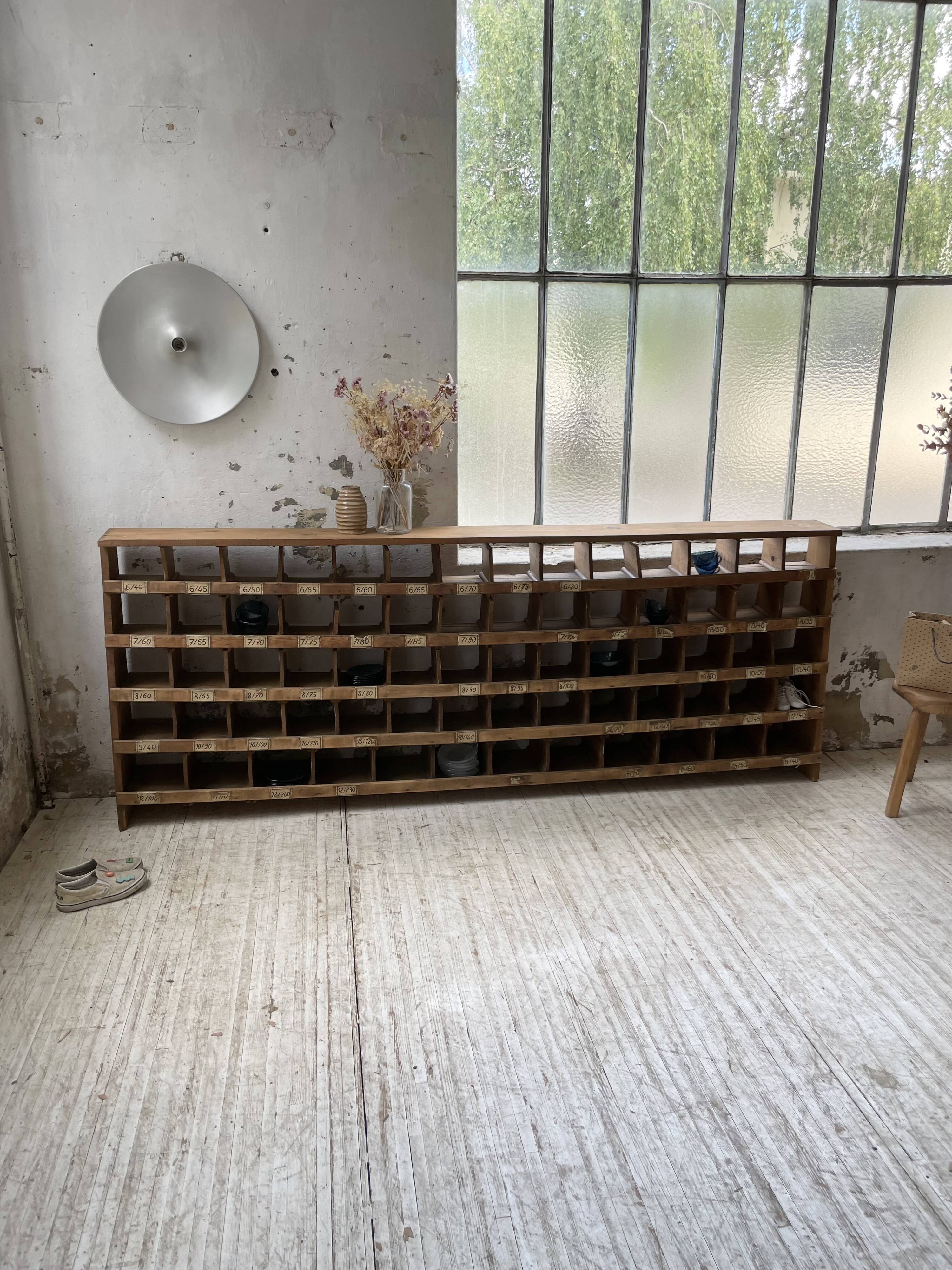 Meuble de métier pin à cases XL 250cm