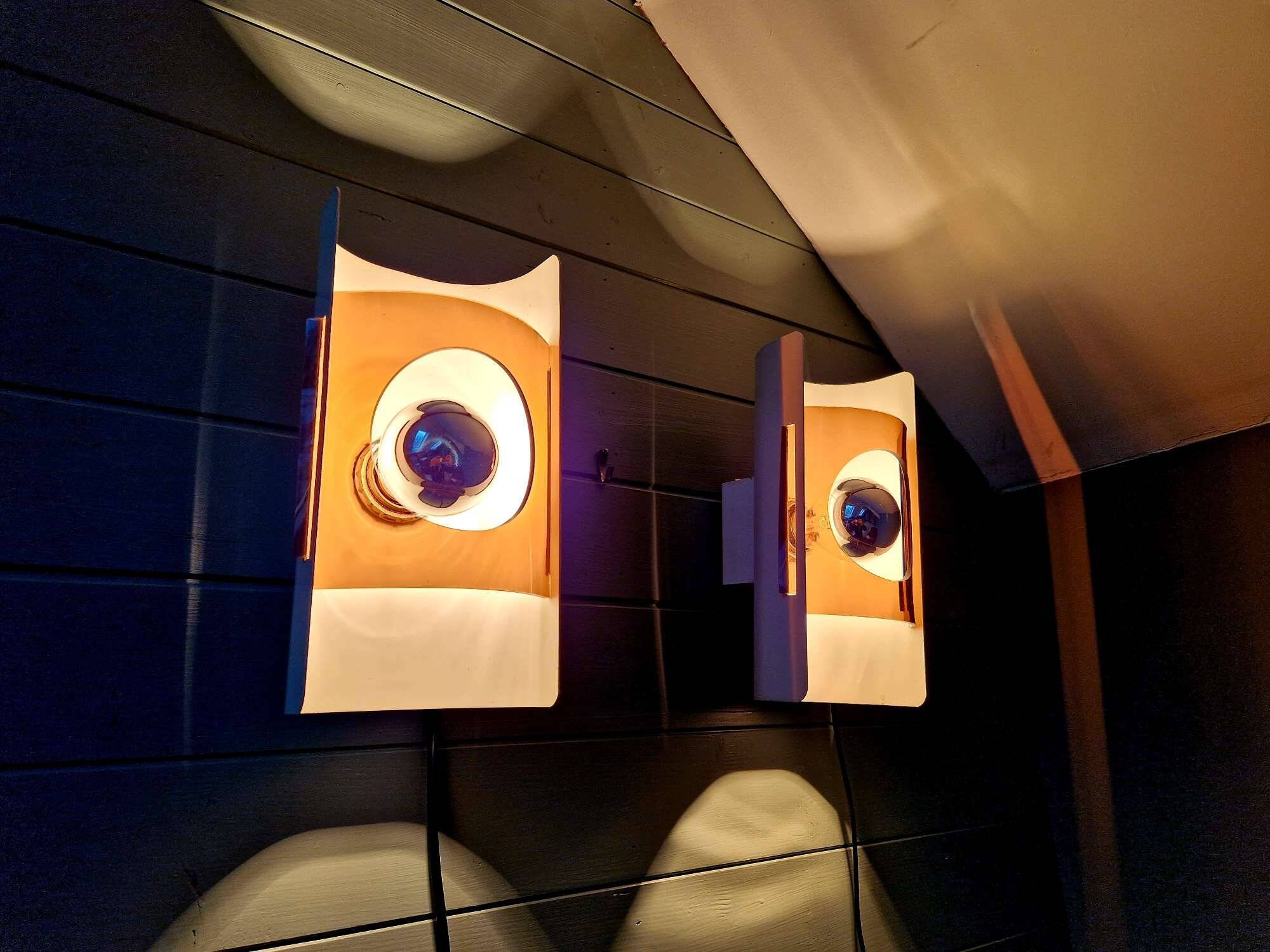Pair of Space Age wall lights, white lacquered metal and smoked plexiglass