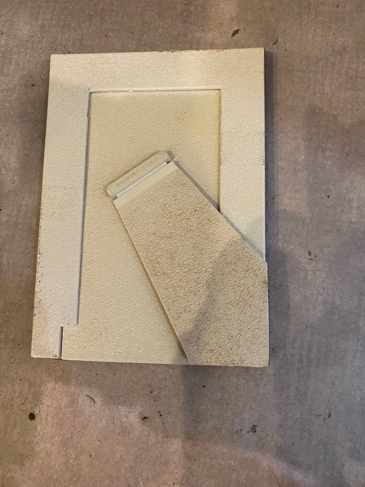 1940s/1950s photo frame to install with glass square front