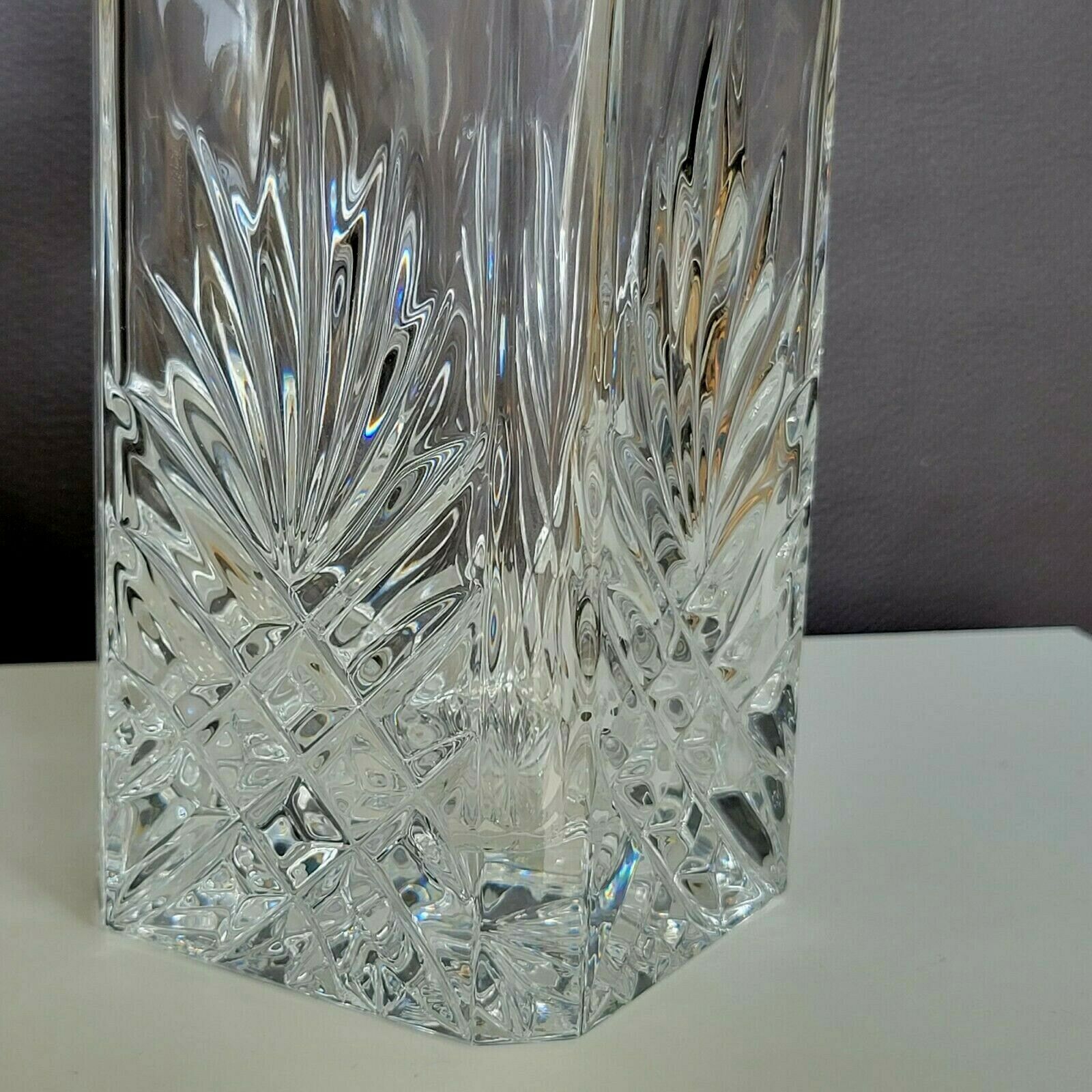 Whisky decanter square bottle in molded crystal
