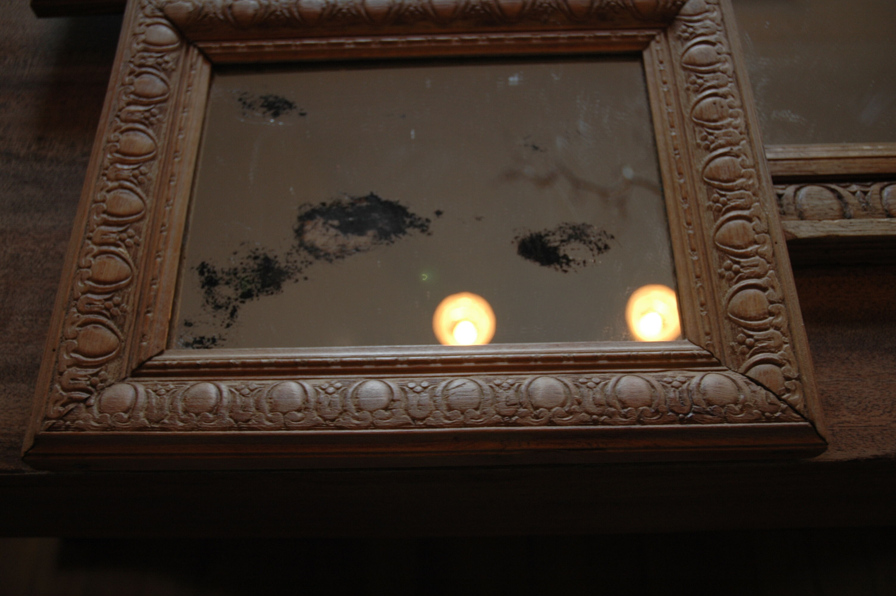 Mirror wood 40 - 66x81cm