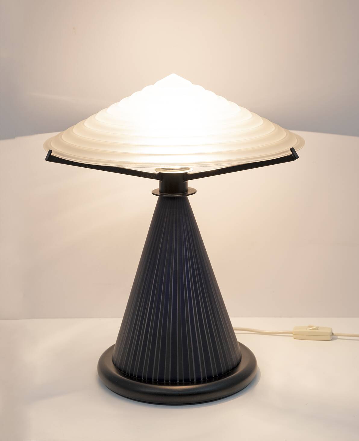 Pair of Post Modern Italian Murano Glass Mushroom Table Lamps, 1980s