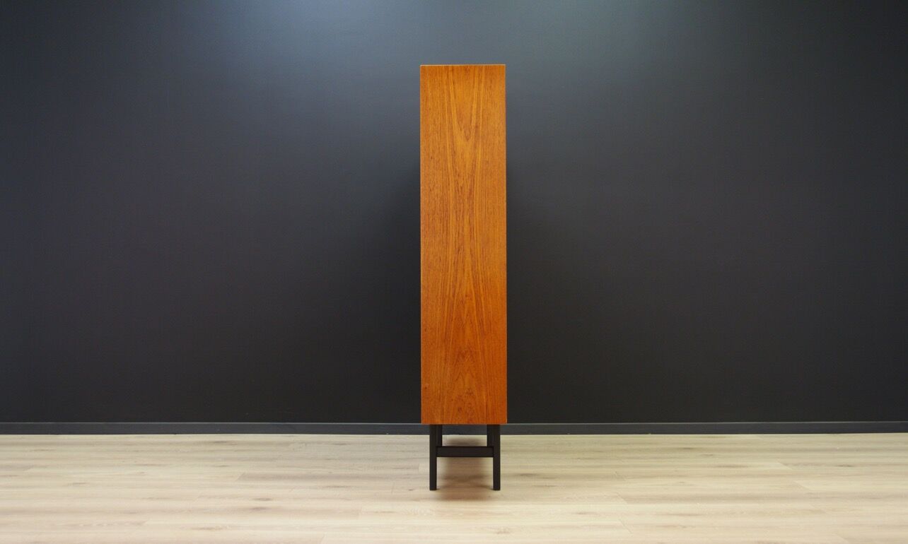 Poul Hundevad bookcase