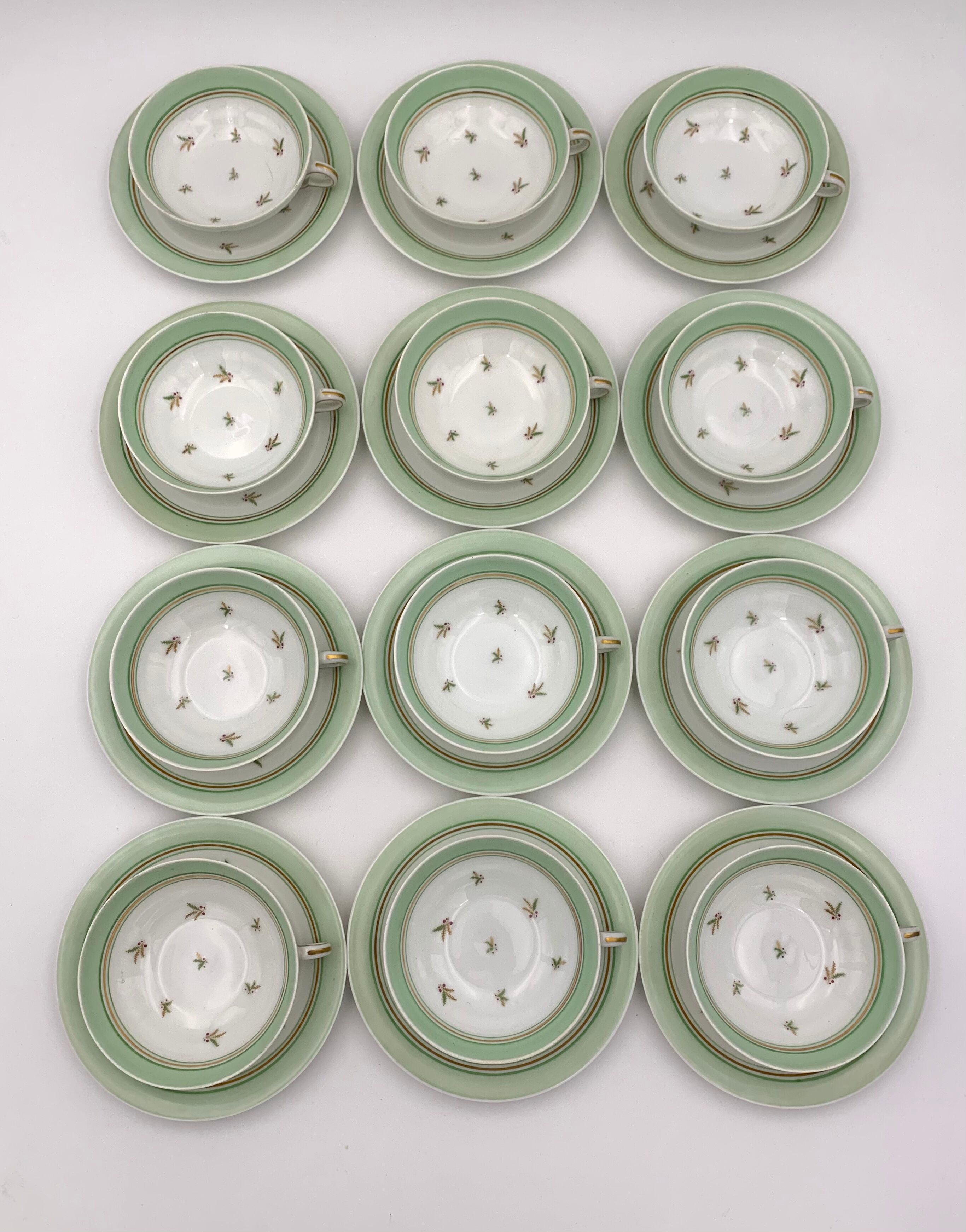 Grand service à thé/café, en porcelaine, 27 pièces, signé Giraud Brousseau Limoges années 1950