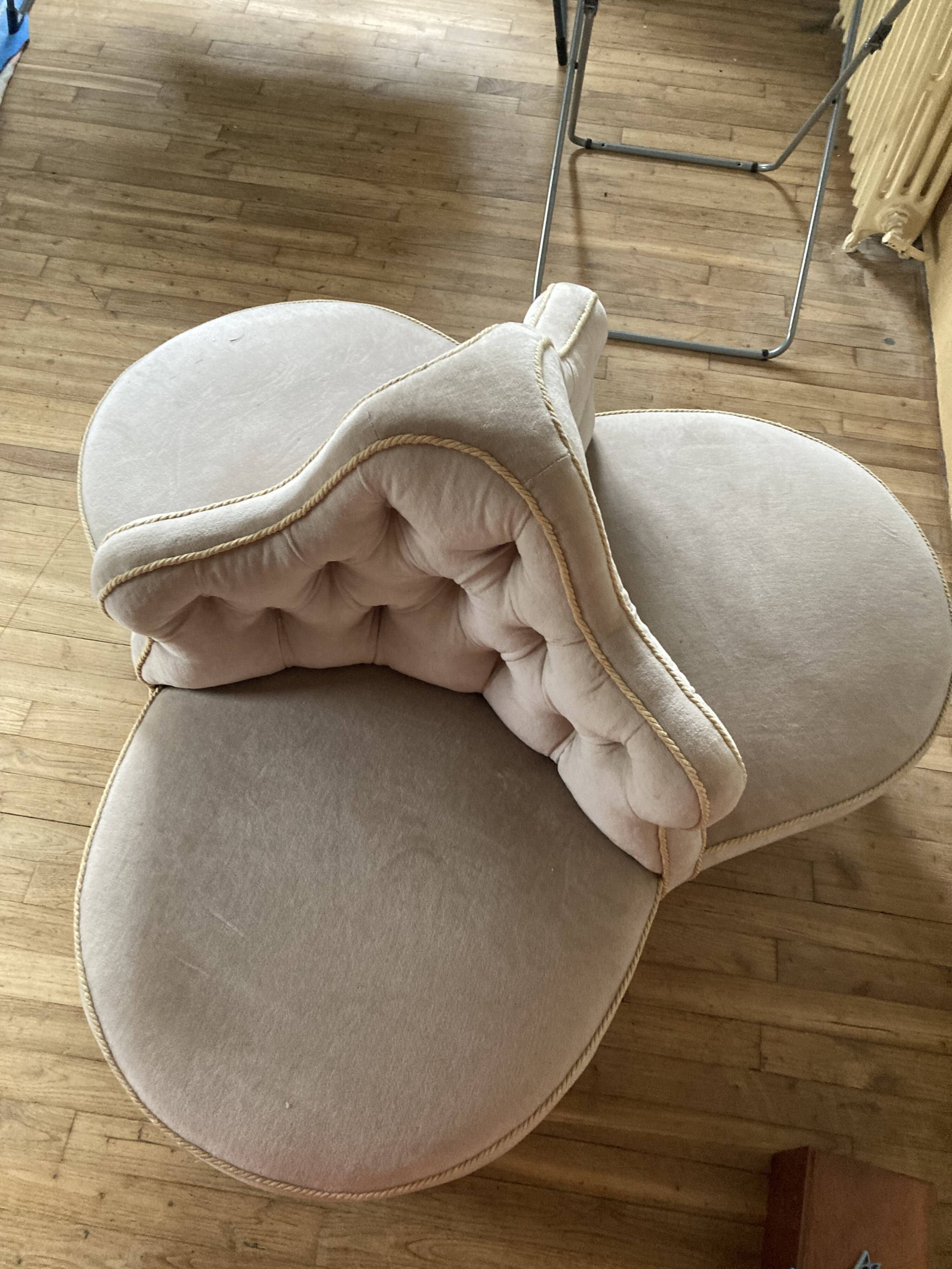 English confidant sofa