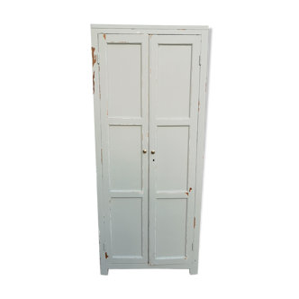 Armoire parisienne