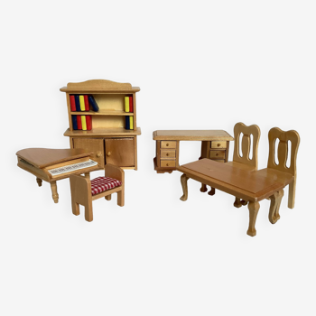 Mobilier pour maison de poupées