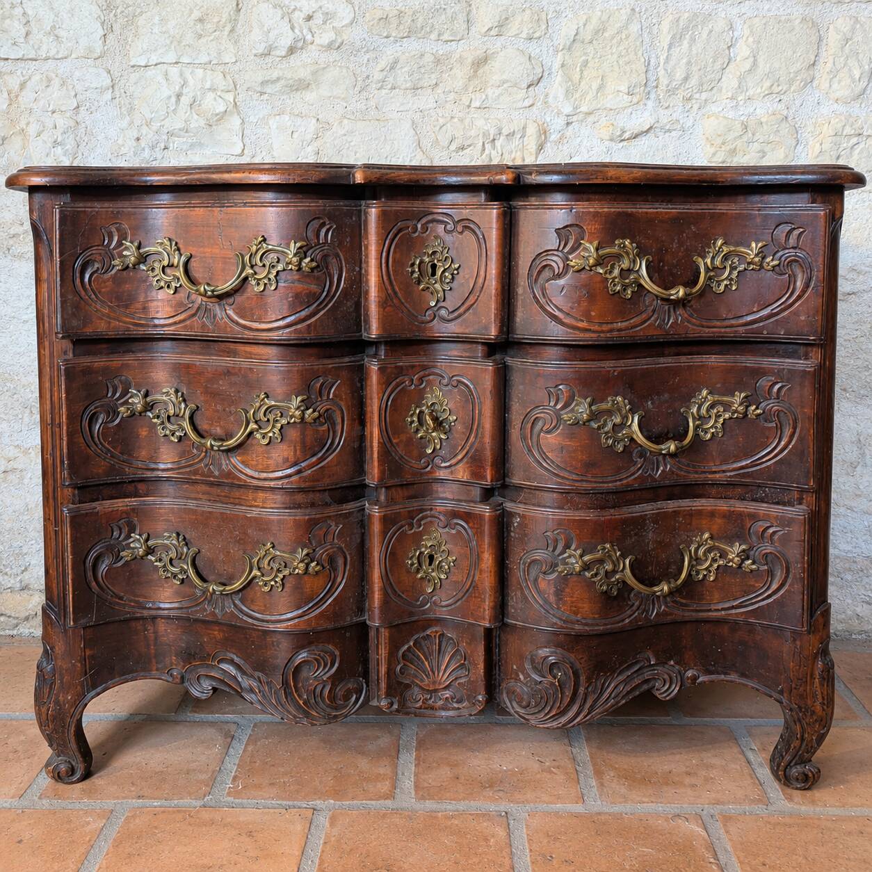 Antique louis xv style walnut chest of drawers – 3 drawers