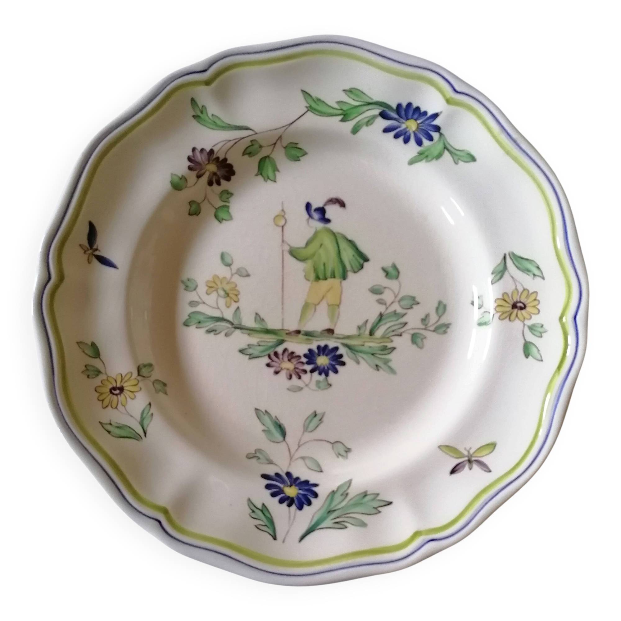 Assiette en faïence de Longchamps décor pèlerin