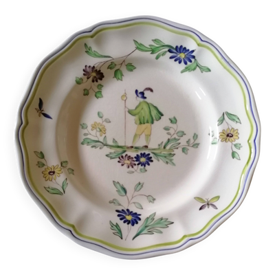 Assiette en faïence de Longchamps décor pèlerin