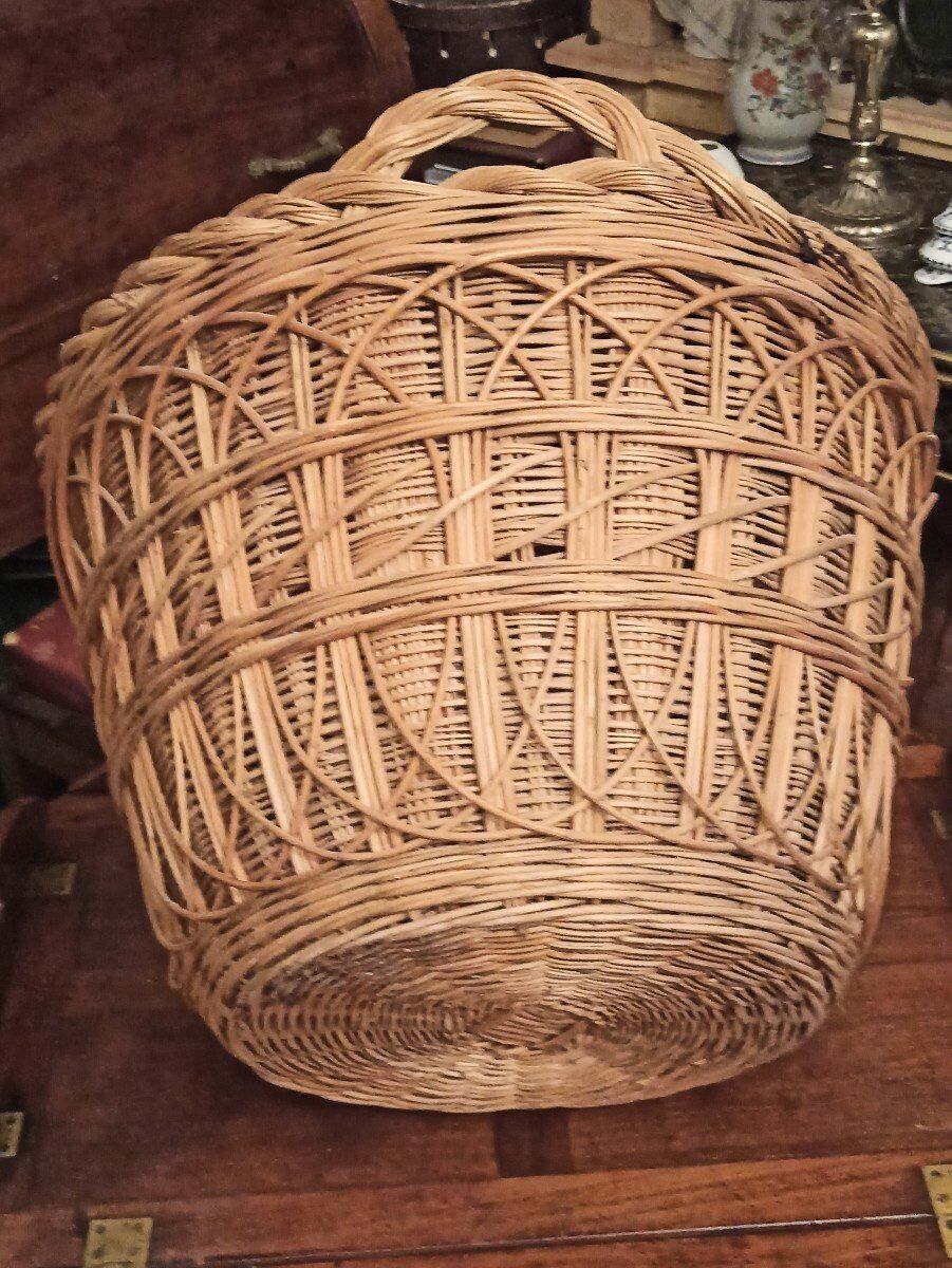 Wicker basket
