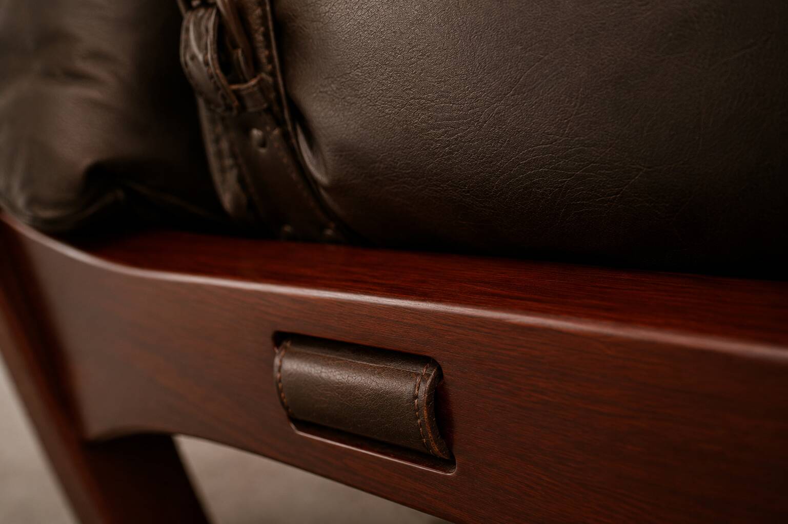 Italian Mid-Century Modern sofa ‘Rancero’ from Luciano Frigerio, 1960’s