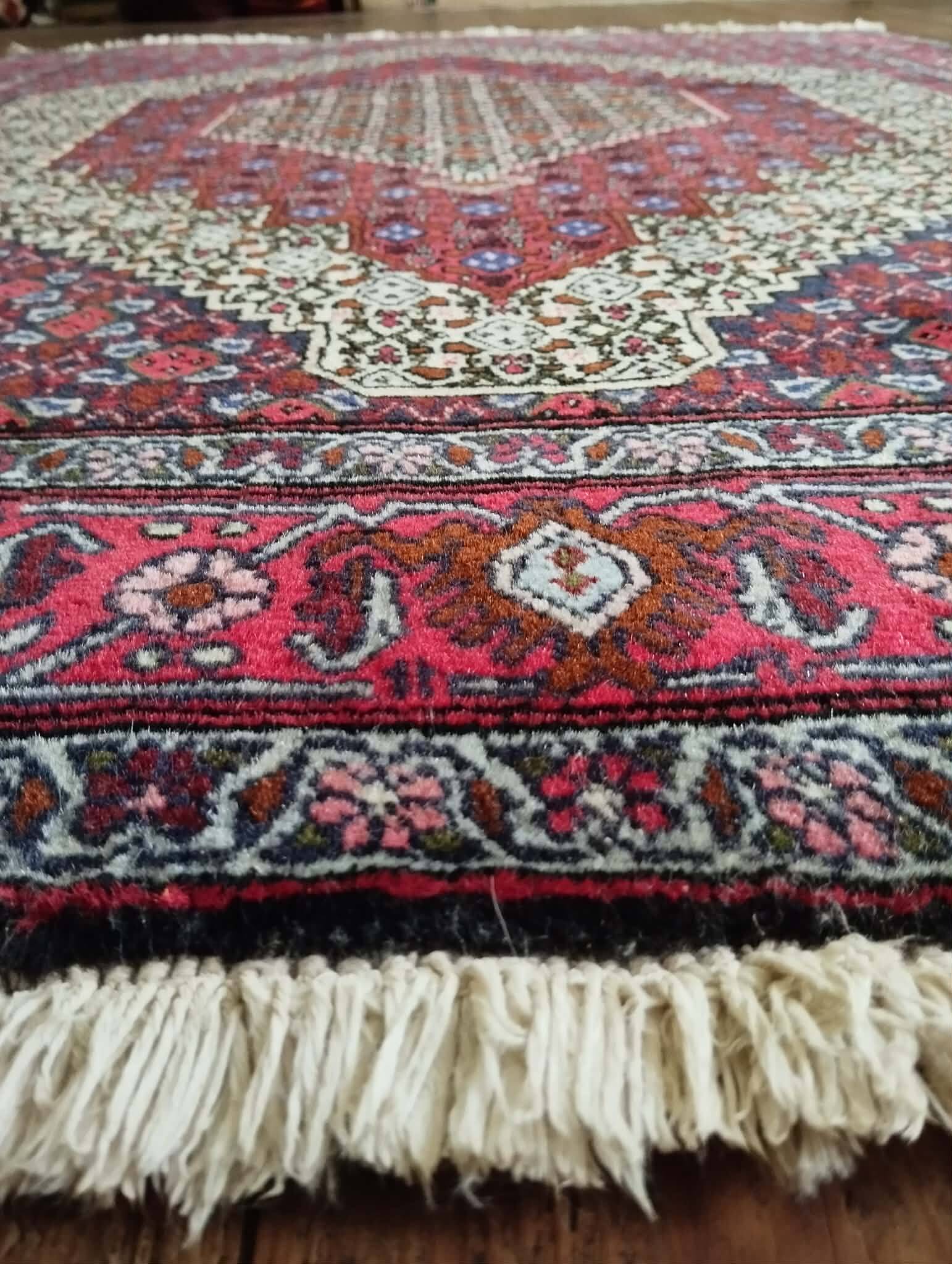 Handmade Persian Bidjar rug 156x118cm