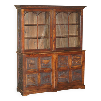 Sculpted Library of the Bate Collection