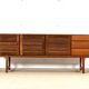 Buffet Mcintosh en noyer.