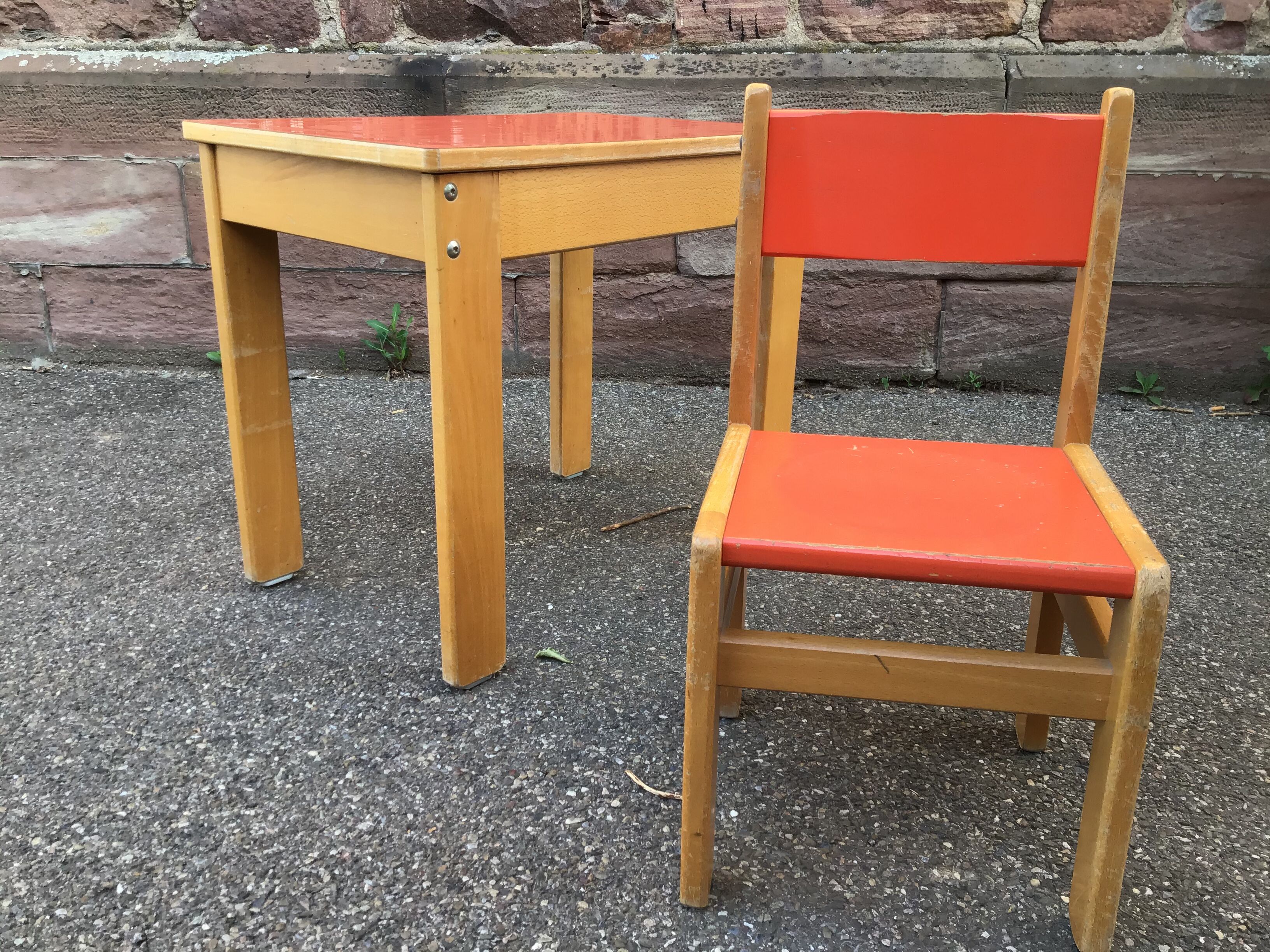 Bureau & chaise enfant école maternelle  vintage