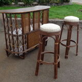 Bar en rotin et ses tabourets