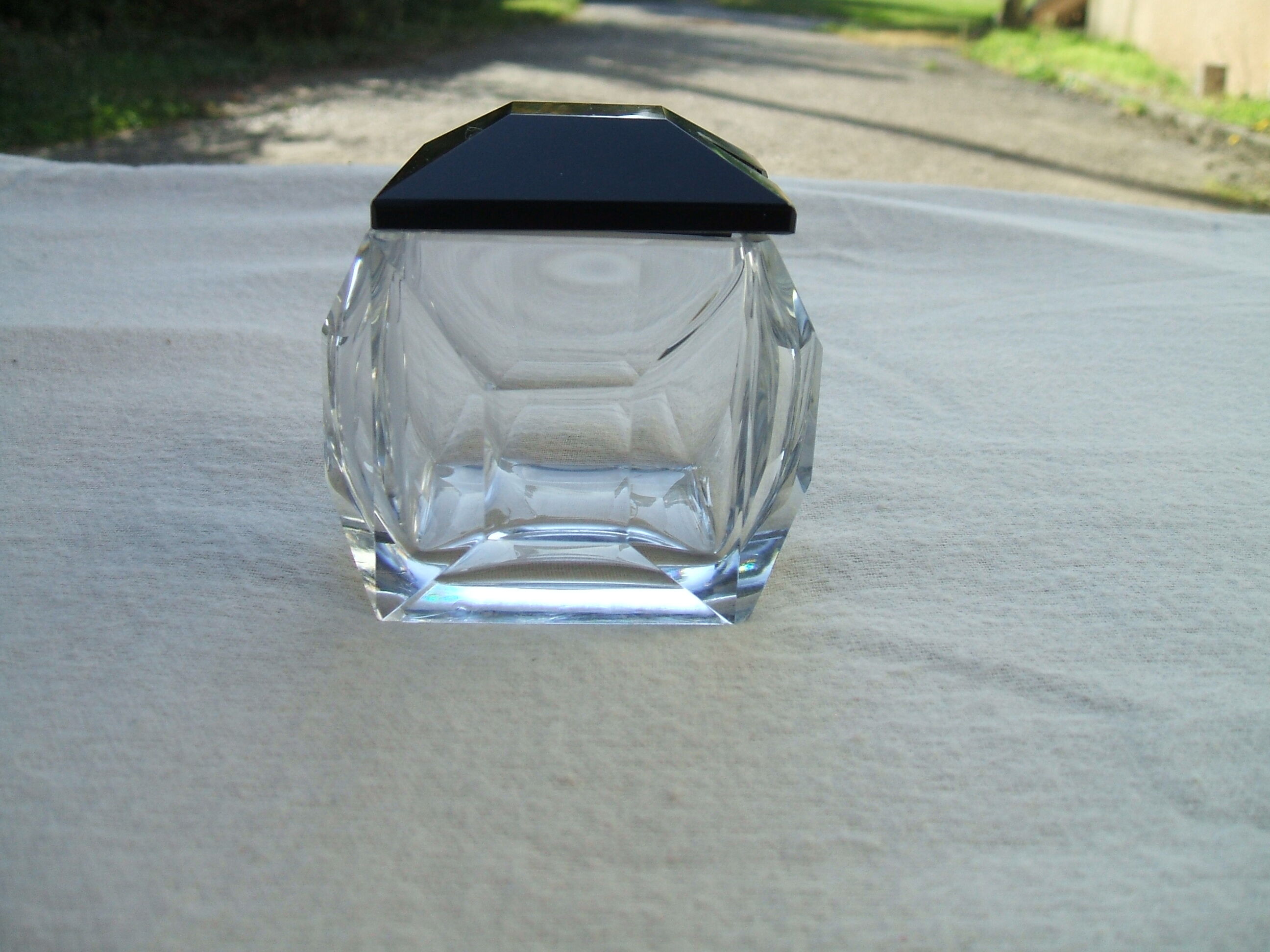 Mustard crystal art deco